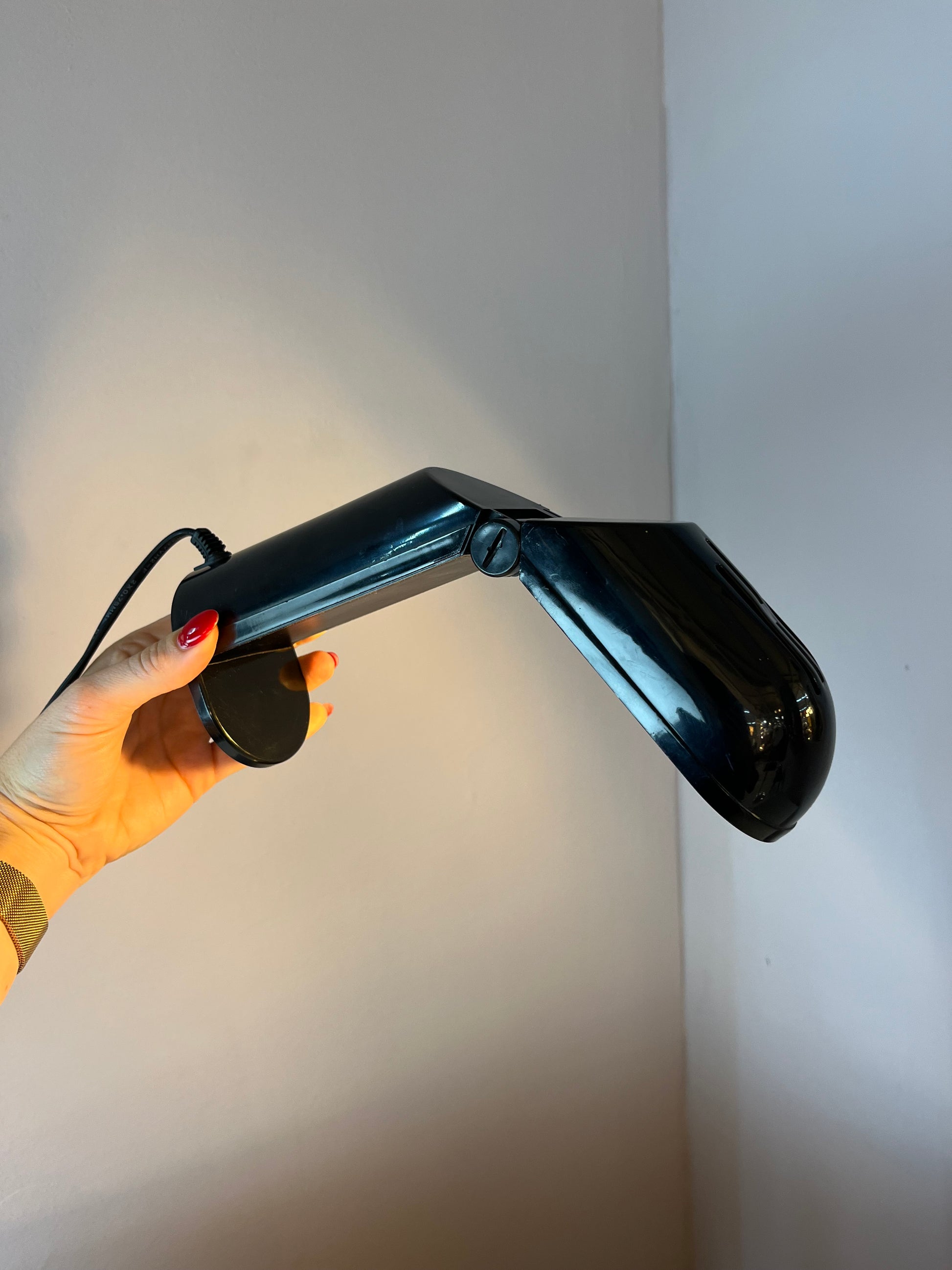 Tisch- und Wandlampe Manon schwarz von Yamada Shomei