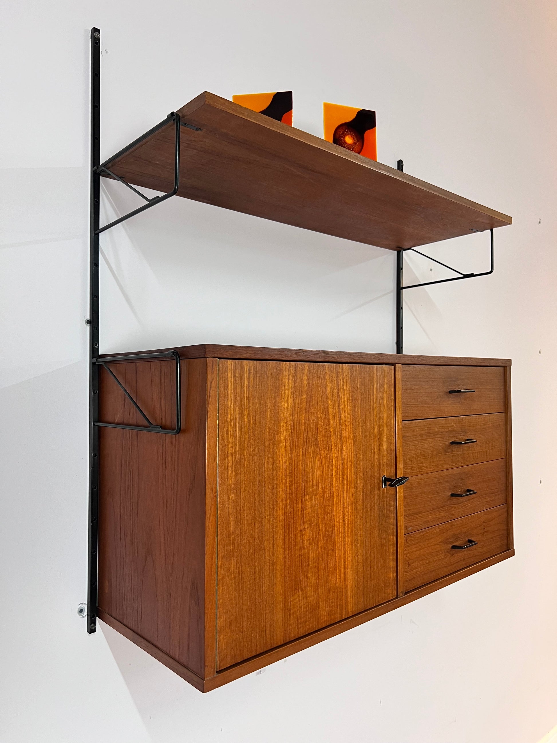 Wanderegal Teak