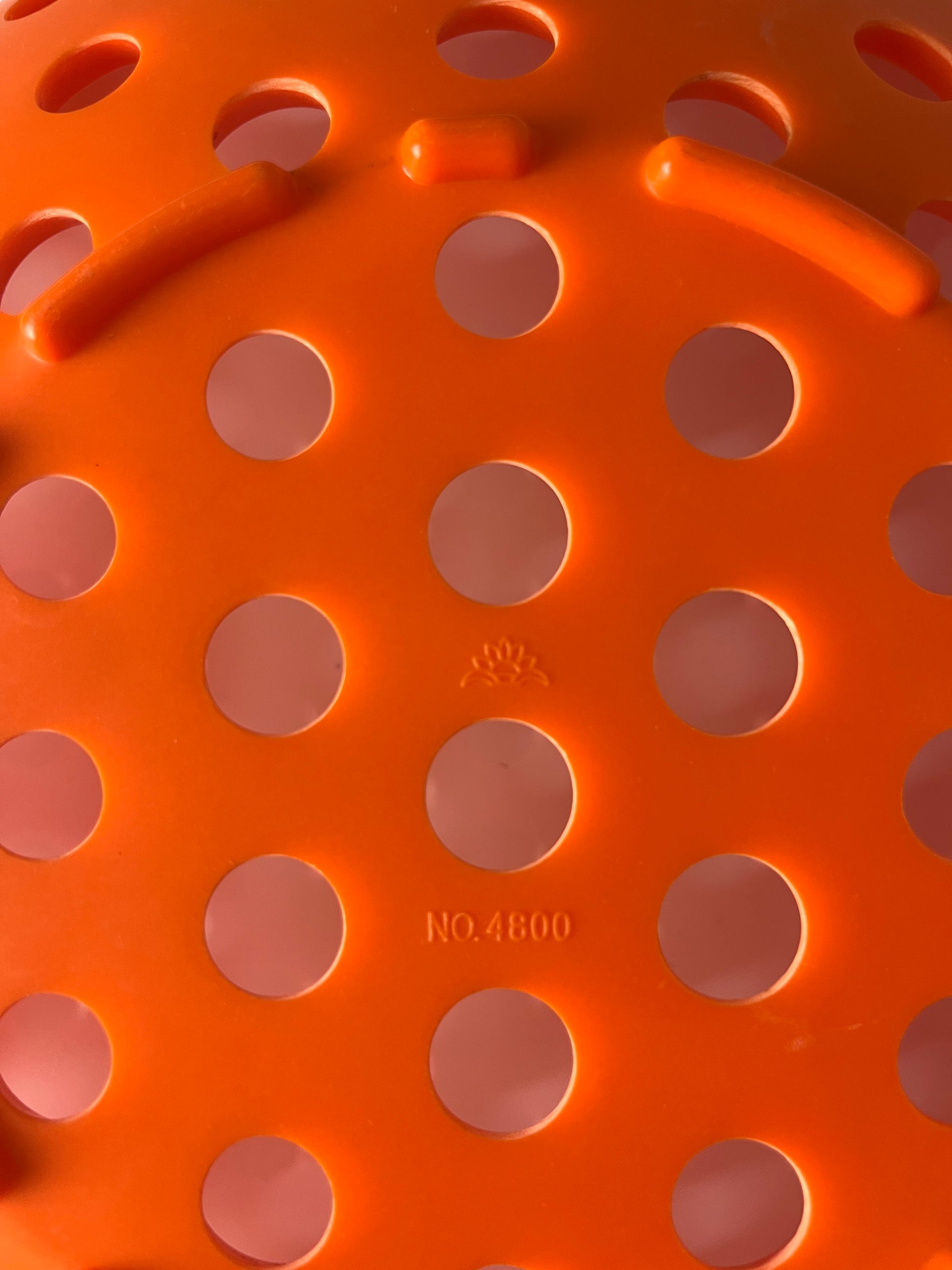 Schale orange Kunststoff