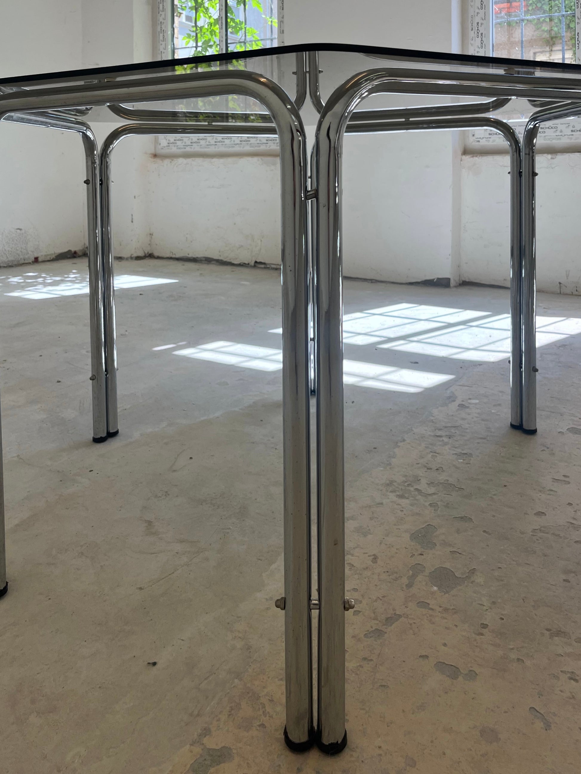 Hexagon Esstisch Rauchglas Chrom