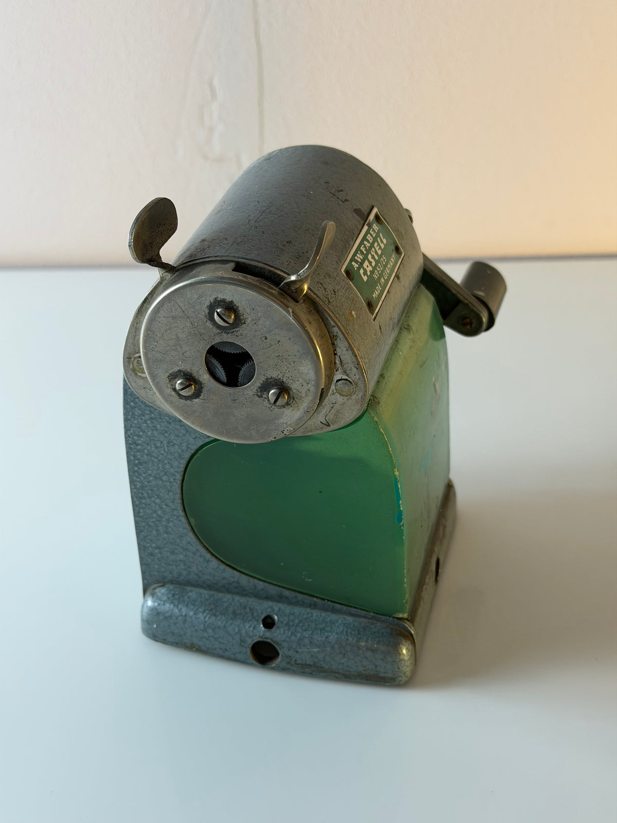 Spitzmaschine / Anspitzer No. 52/25 von A.W. Faber-Castell