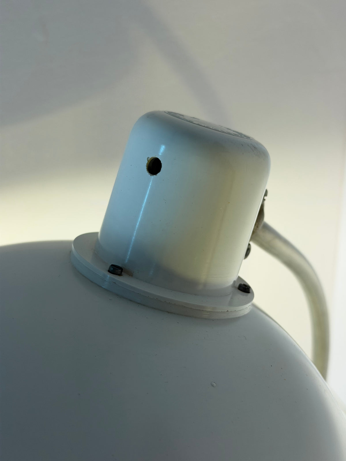Schreibtischlampe weiß Metall von Helion - VEB Leuchtenbau Arnstadt