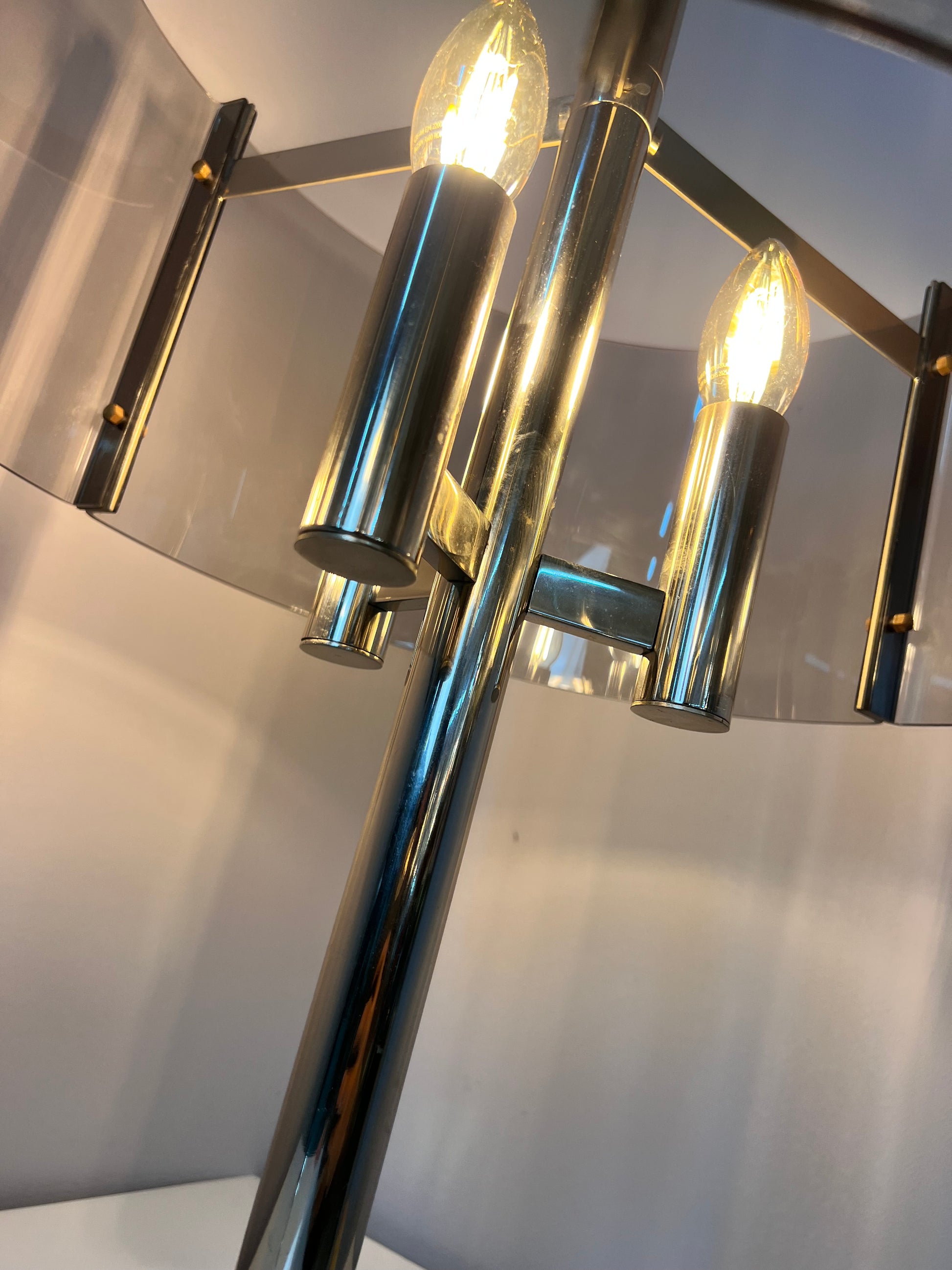 Tischlampe Chrom & Rauchacryl