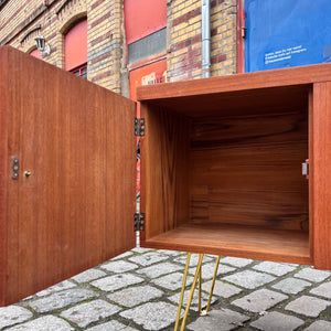Sideboard Teak mit Fliesen und Schloss