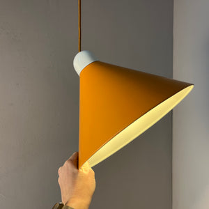 Hängelampe orange aus Dänemark
