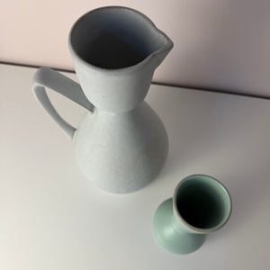 Set: Vase und Karaffe mintgrün weiß Keramik aus Westdeutschland