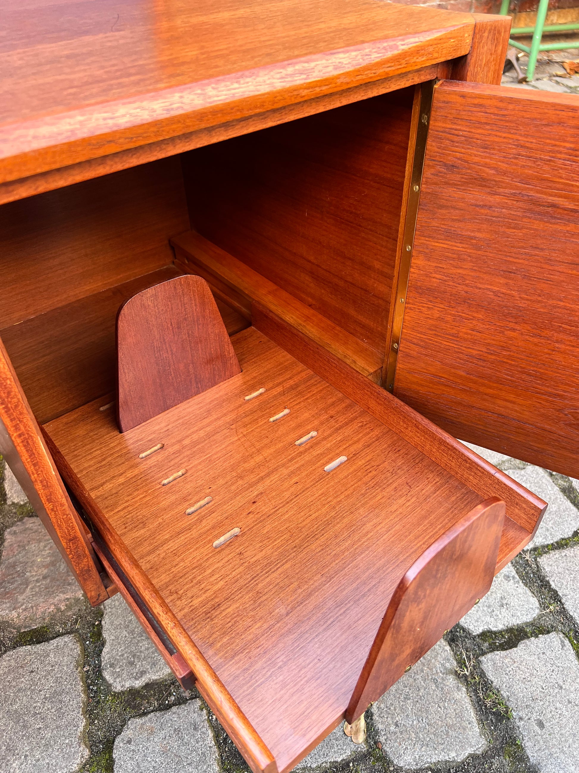 Freistehender Schreibtisch Teak von Wilhelm Renz