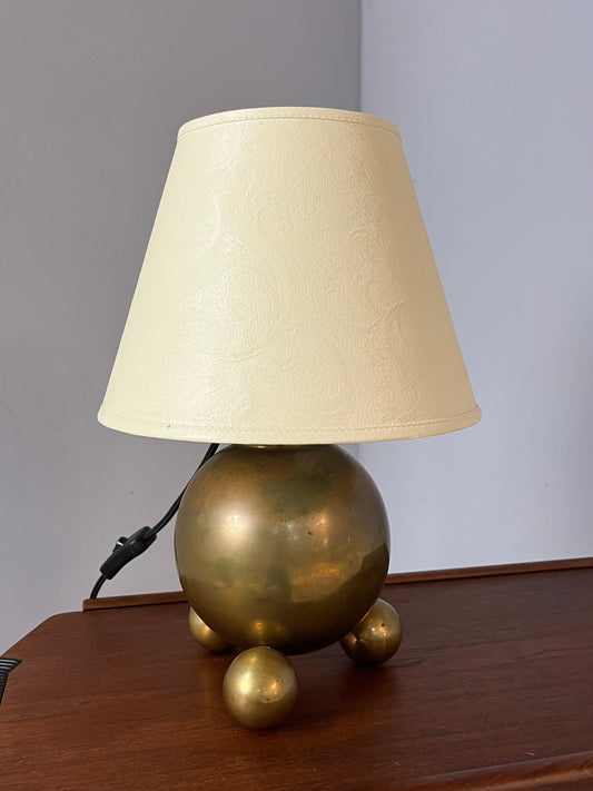 Kugeltischlampe Messing von Gusums Bruk aus Schweden