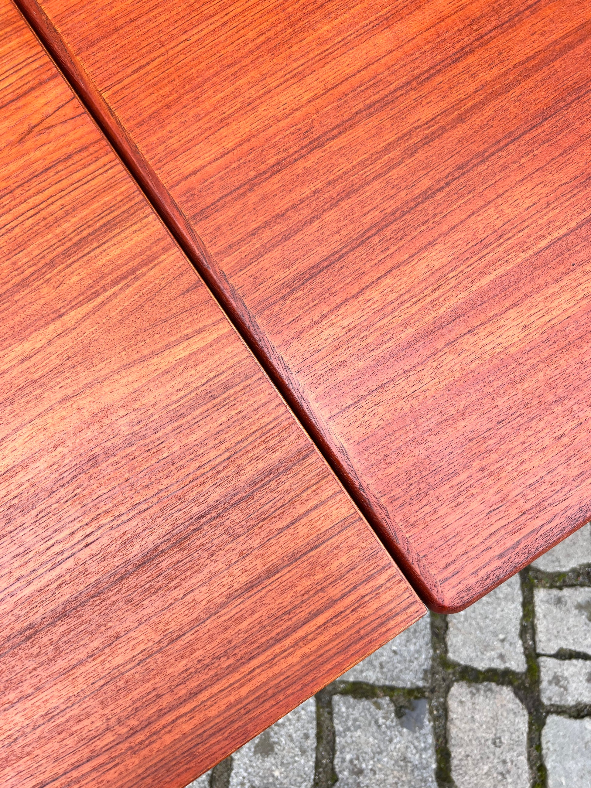 Ausziebarer Esstisch Teak von Henning Kjearnulf