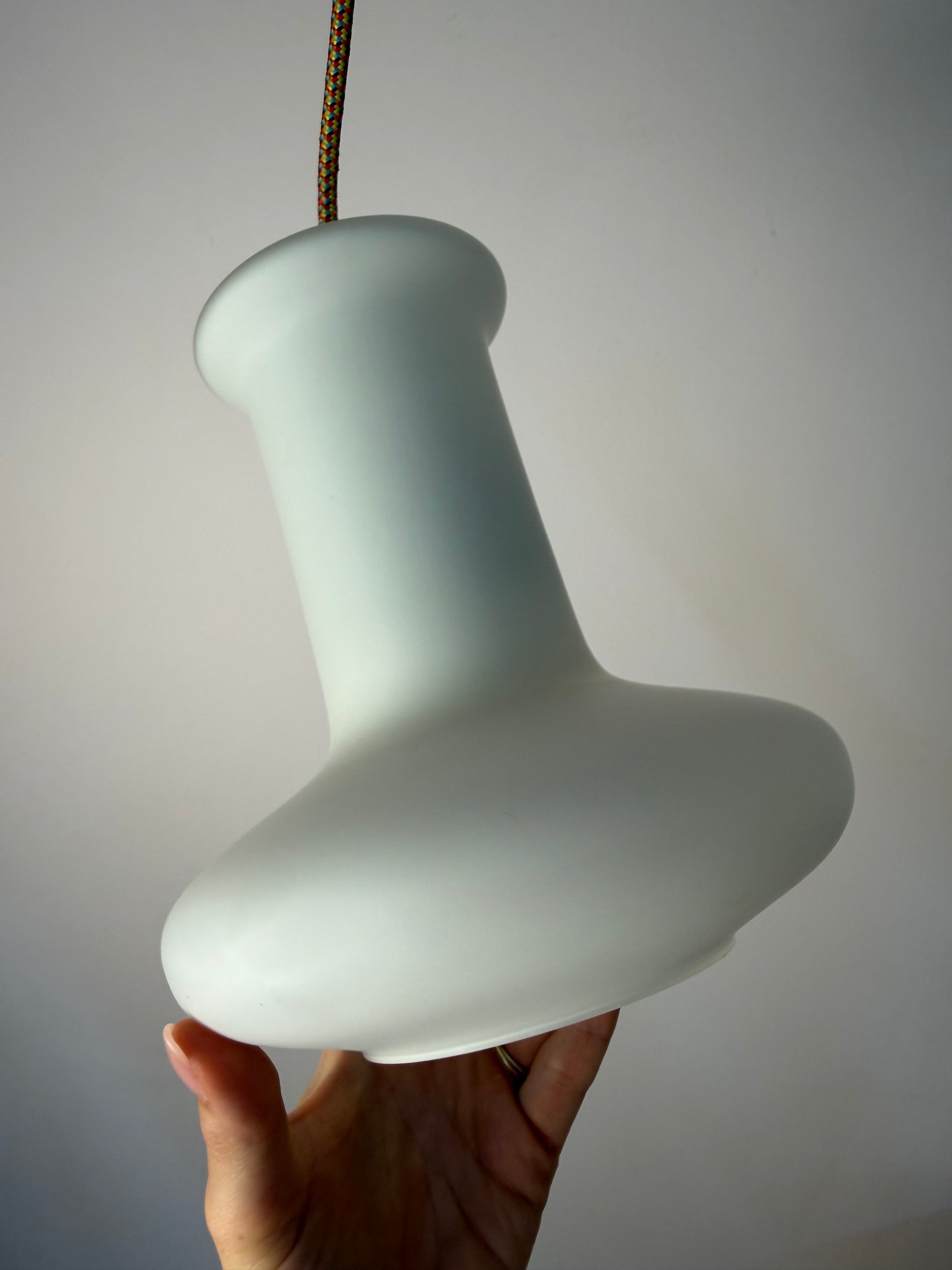 Hängelampe mattweiß Glas aus Dänemark