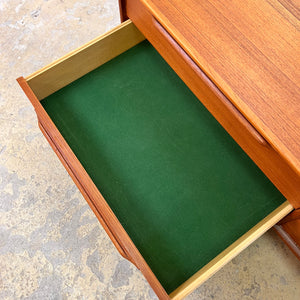Lowboard Teak mit neuen Metallbeinen von rt Möbel