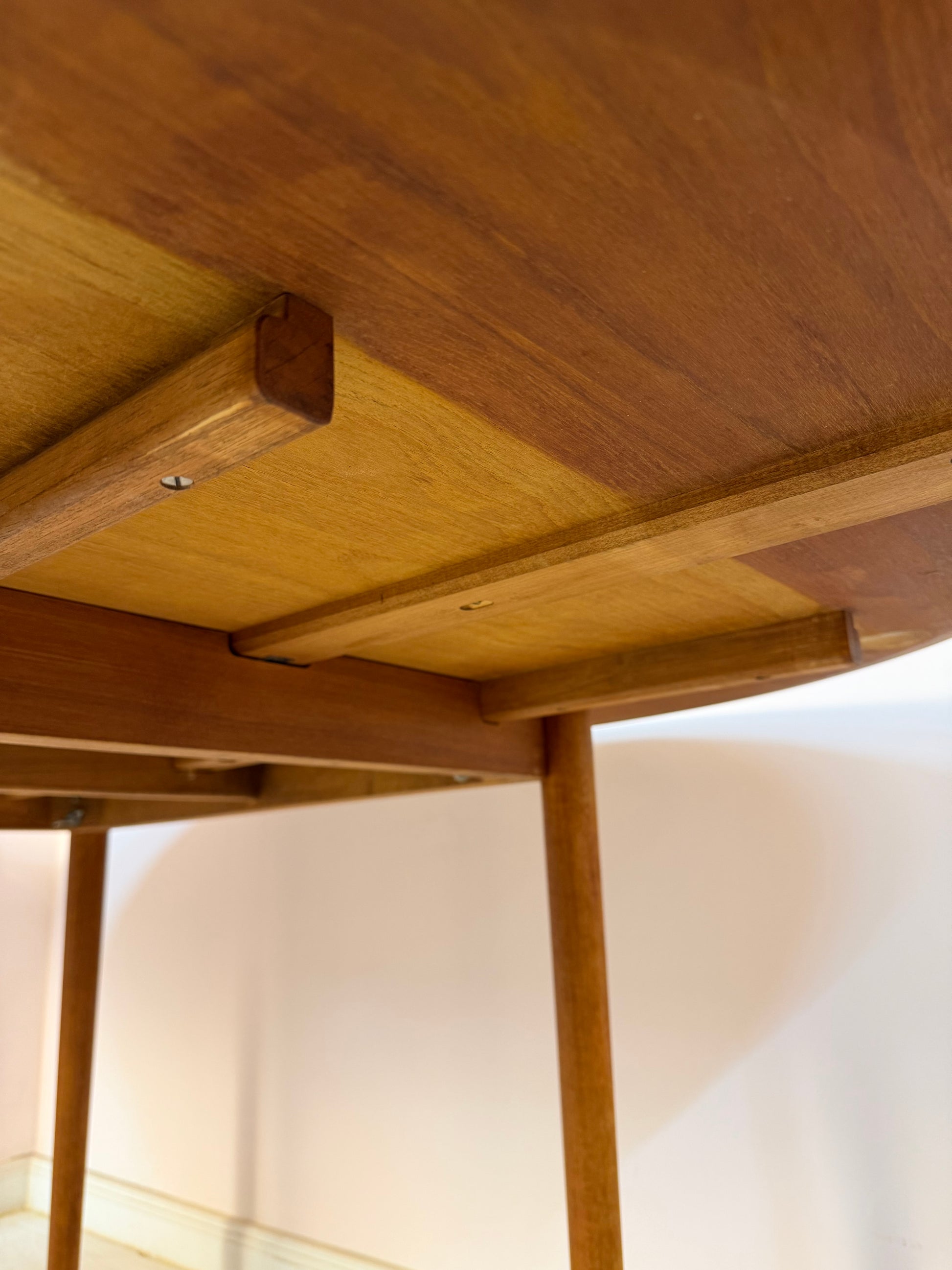 Runder Esstisch Modell 311 Teak von Peter Hvidt & Orla Mølgaard-Nielsen für Søborg Møbelfabrik