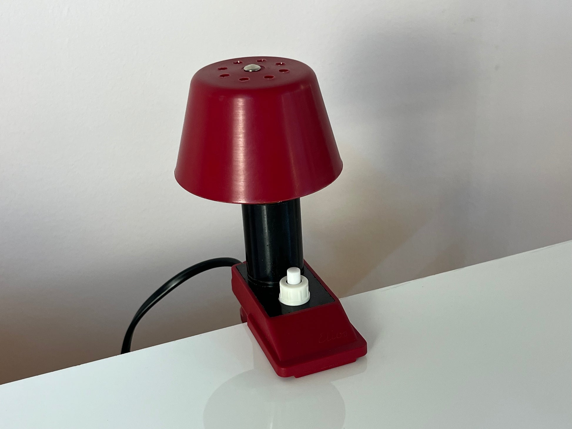 Klemmlampe rot mit Kunststoffschirm & Schalter von Elios