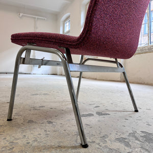 Sessel Lufthavnsstol brombeer-pink Chrom von Anden Arkitekt für Duba Møbelindustri
