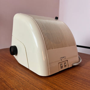Wecker mit Radio von ELAC