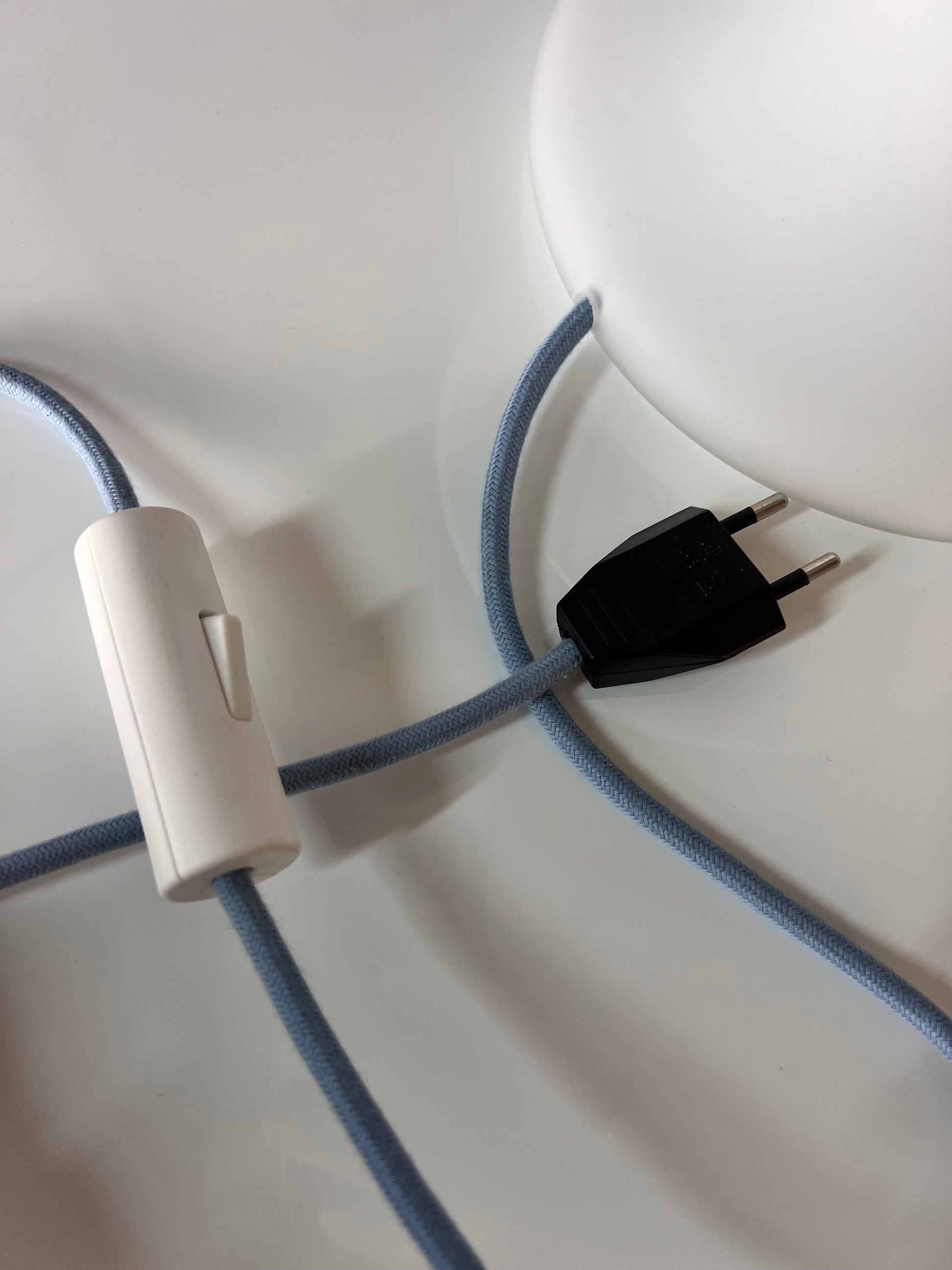 Mushroom Tischlampe weiß von Glashütte Limburg