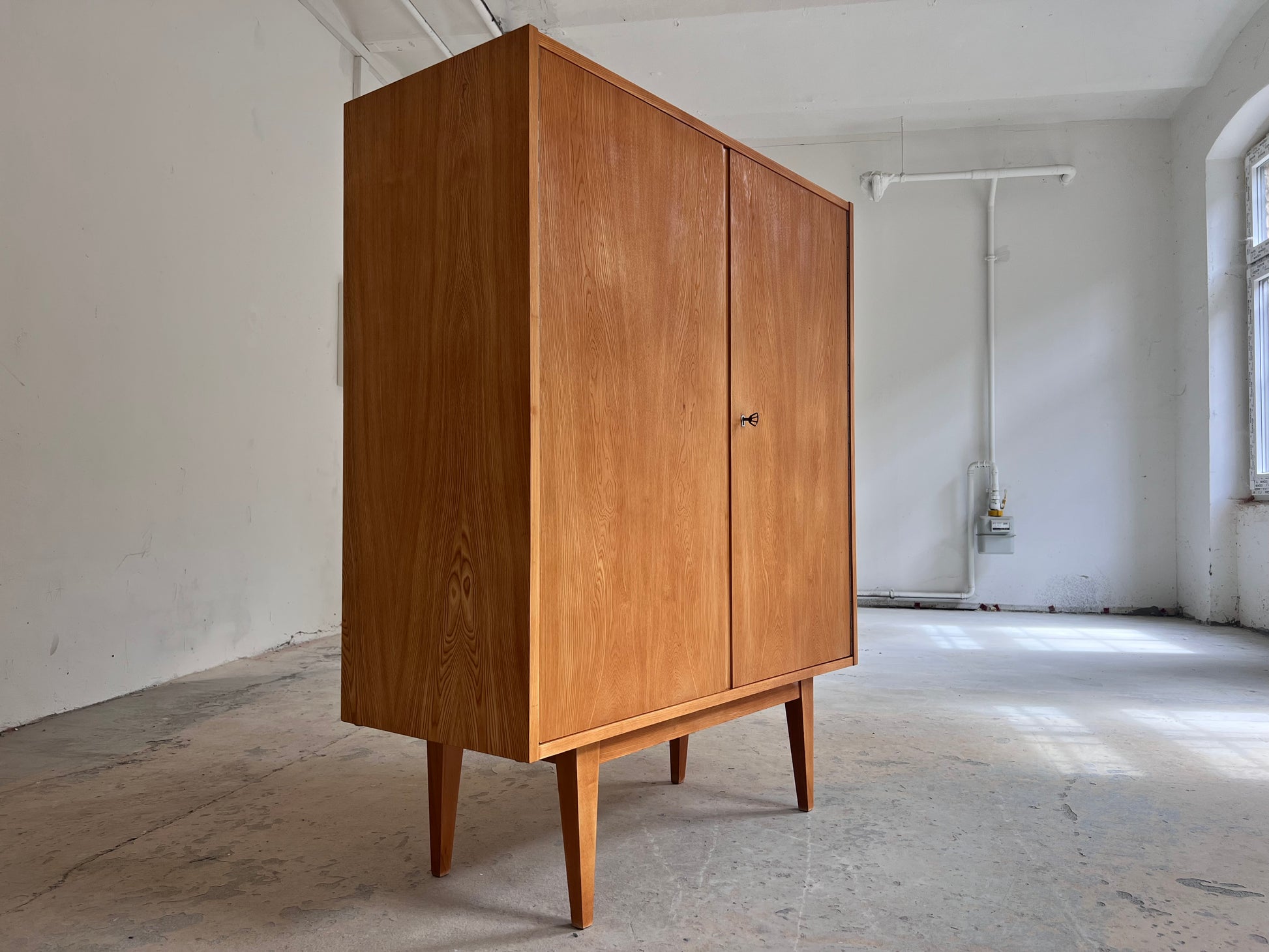 Schrank Typ 602/B Esche von Franz Ehrlich für Hellerau