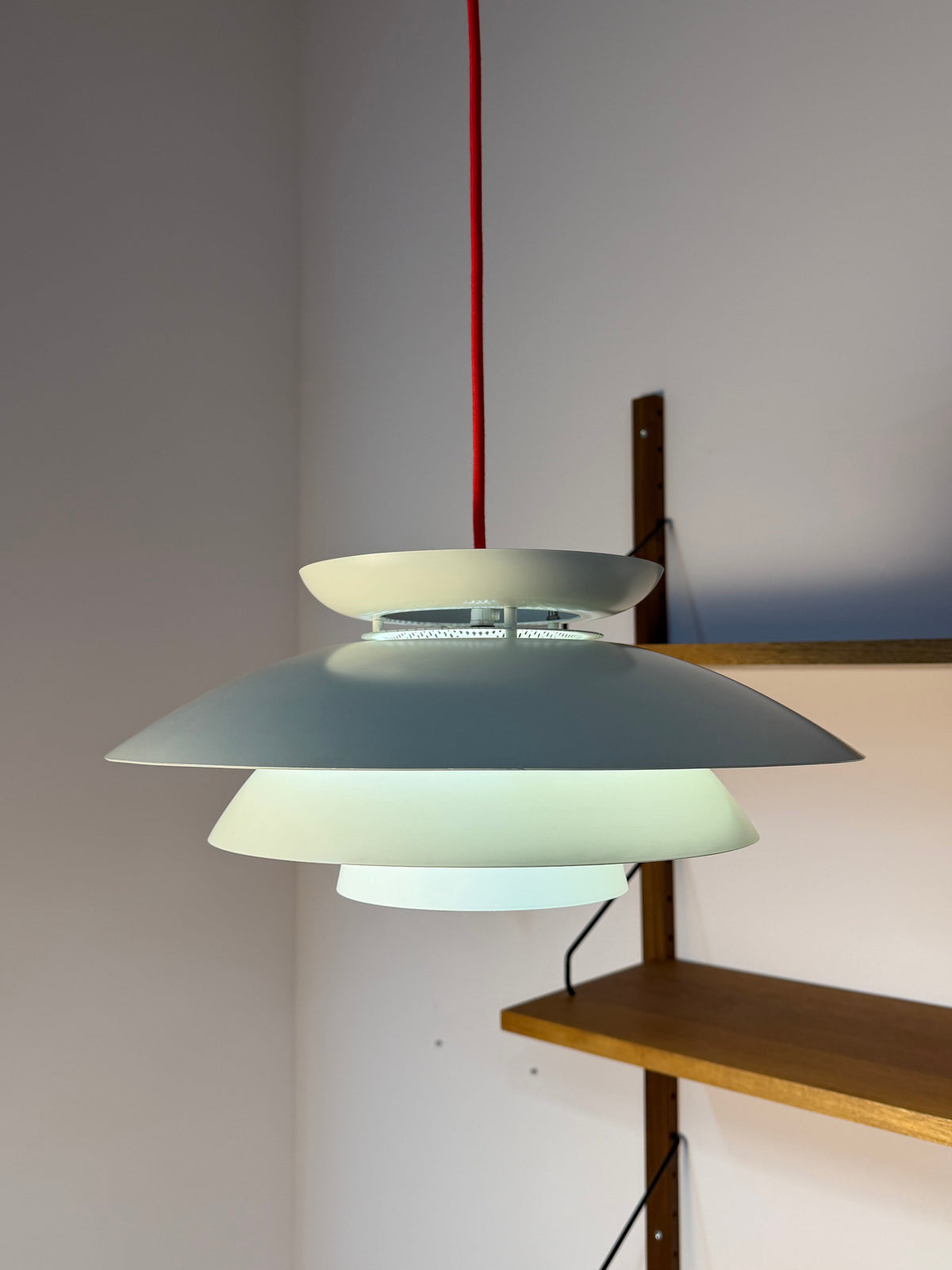 Lamellenlampe weiß aus Dänemark