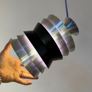 Lamellenlampe Trava silber schwarz lila von Carl Thore für Granhaga