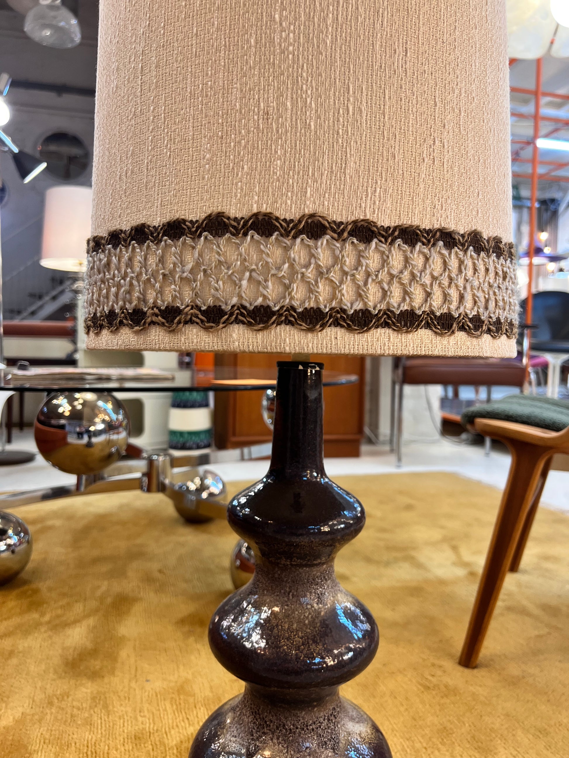 Stehlampe dunkelbraun beige Keramik von EEA Leuchten