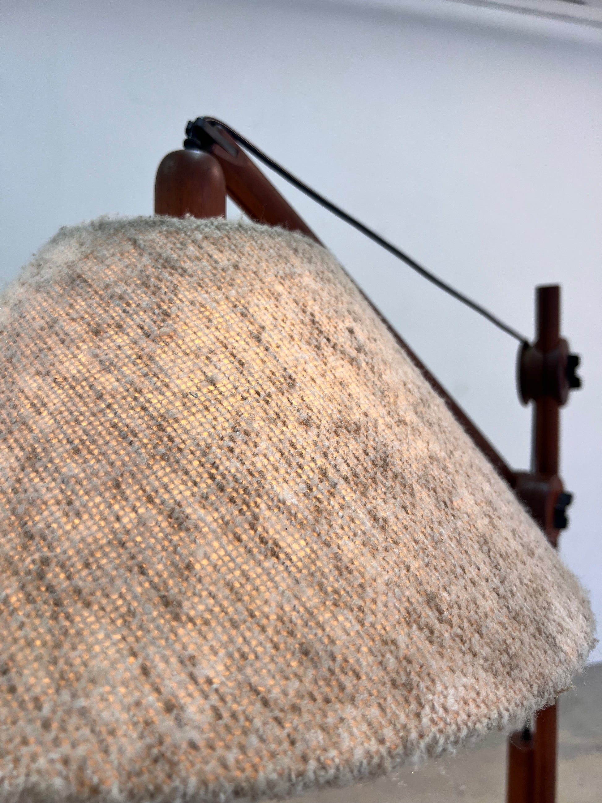 Stehlampe mit verstellbarem Arm & Gegengewicht aus Dänemark