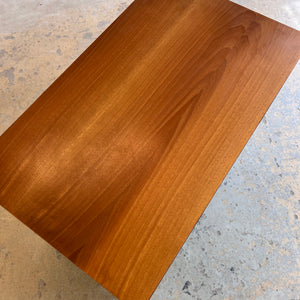 Kommode Nussbaum mit neuen Chromfüßen