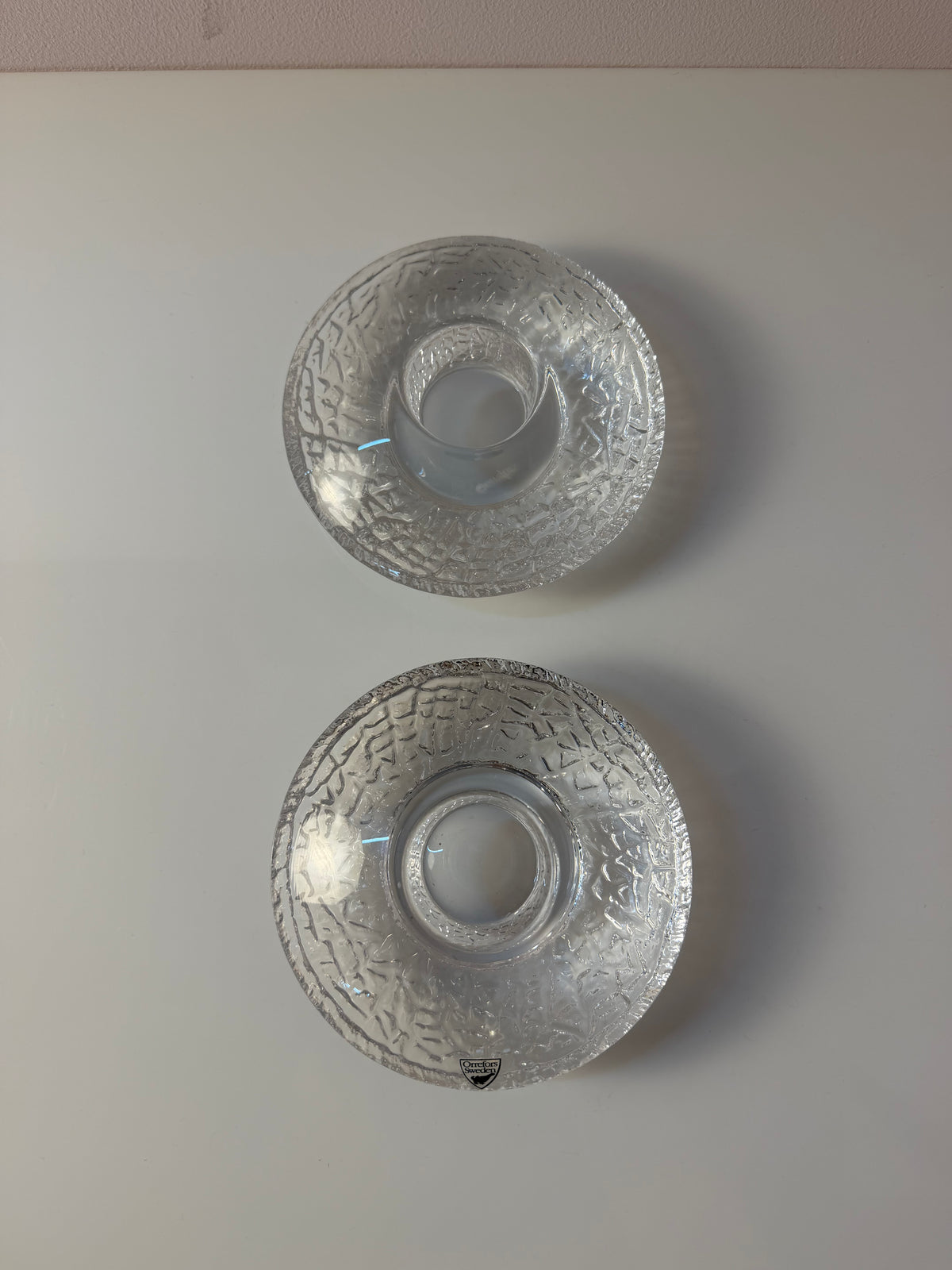 Set: 2x Diskus Kerzenhalter Kristallglas von Lars Hellsten für Orrefors