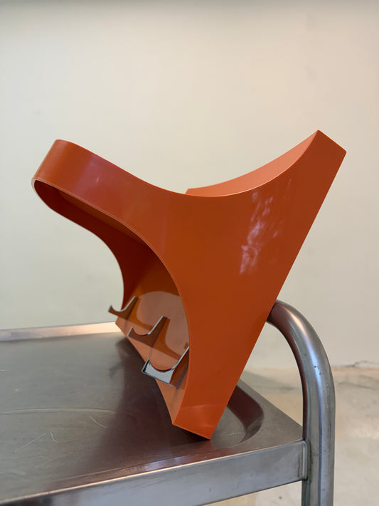 Wandregal orange Kunststoff mit Garderobenhaken