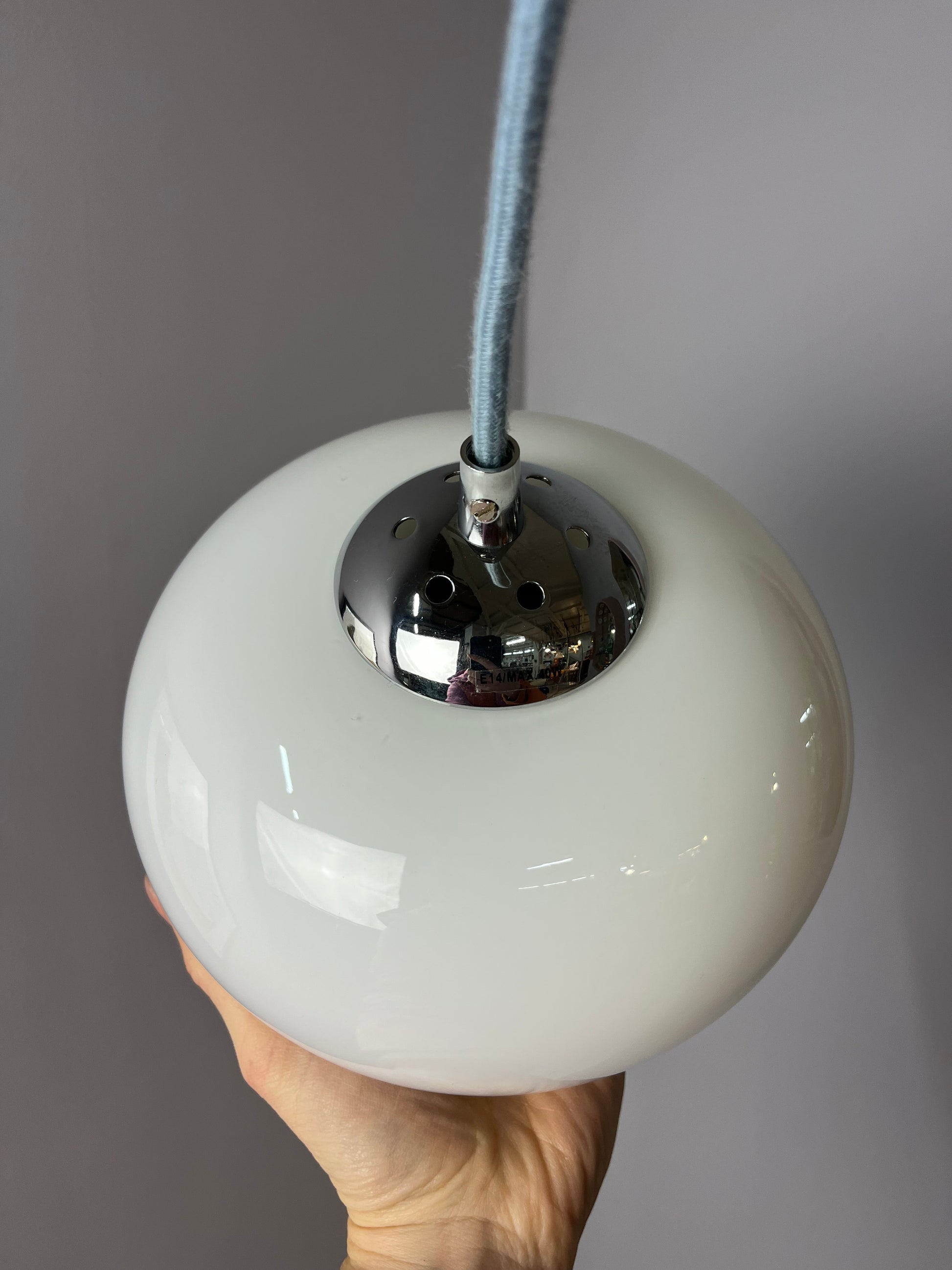 Hängelampe weiß Glas Chrom