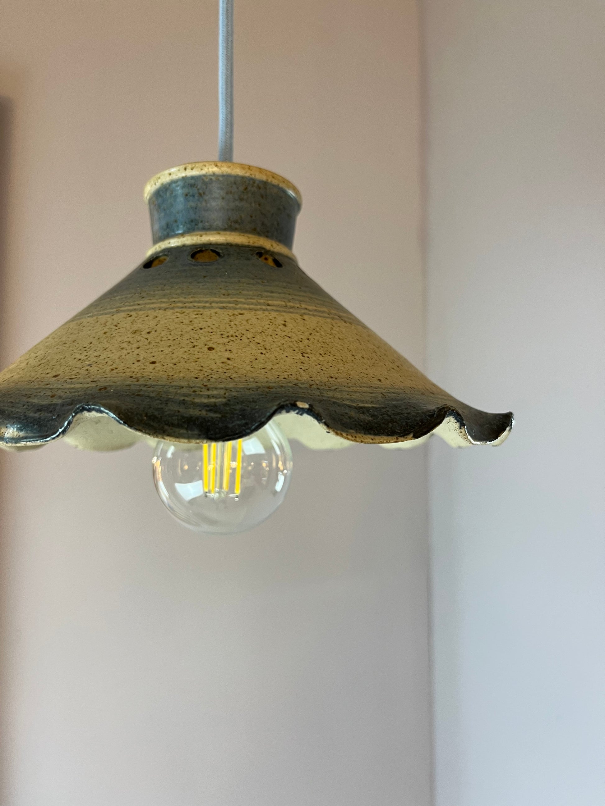 Hängelampe blau Keramik aus Dänemark