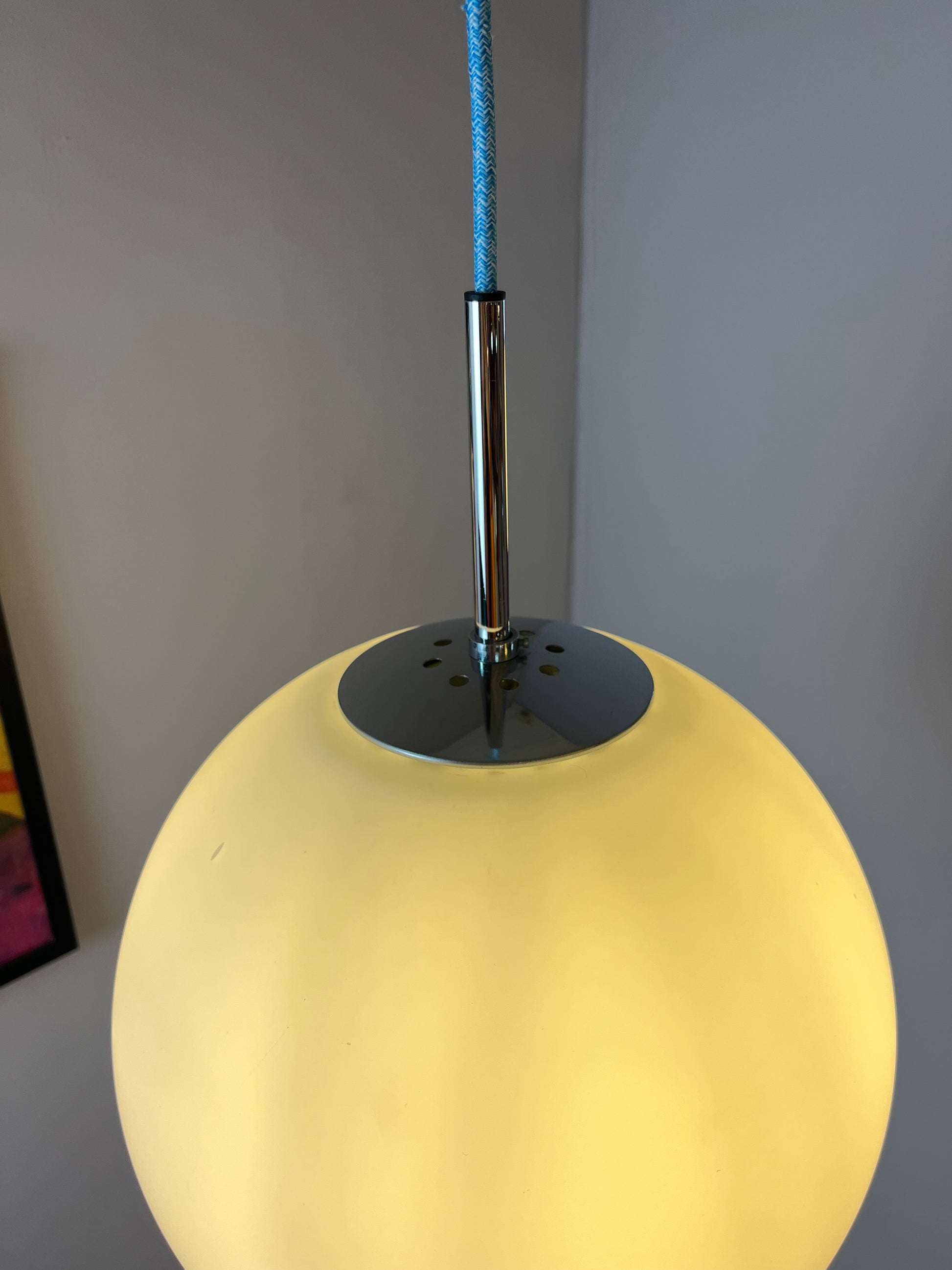 Kugellampe weiß Chrom von Glashütte Limburg