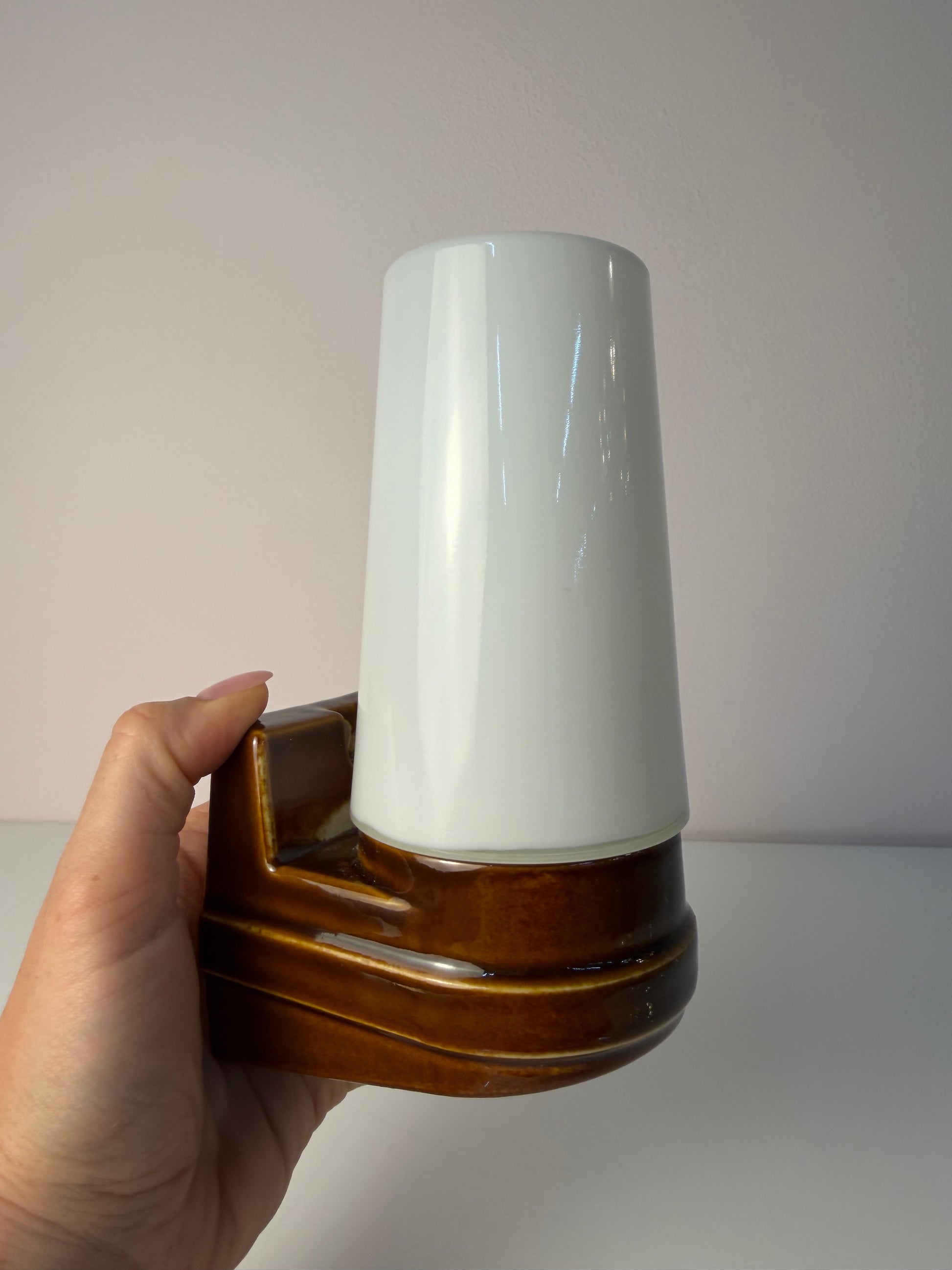 Wandlampe Modell 6080 braun von Sigvard Bernadotte für Ifö