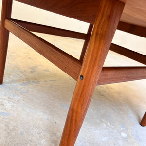 Runder Couchtisch Teak von Niels Bach