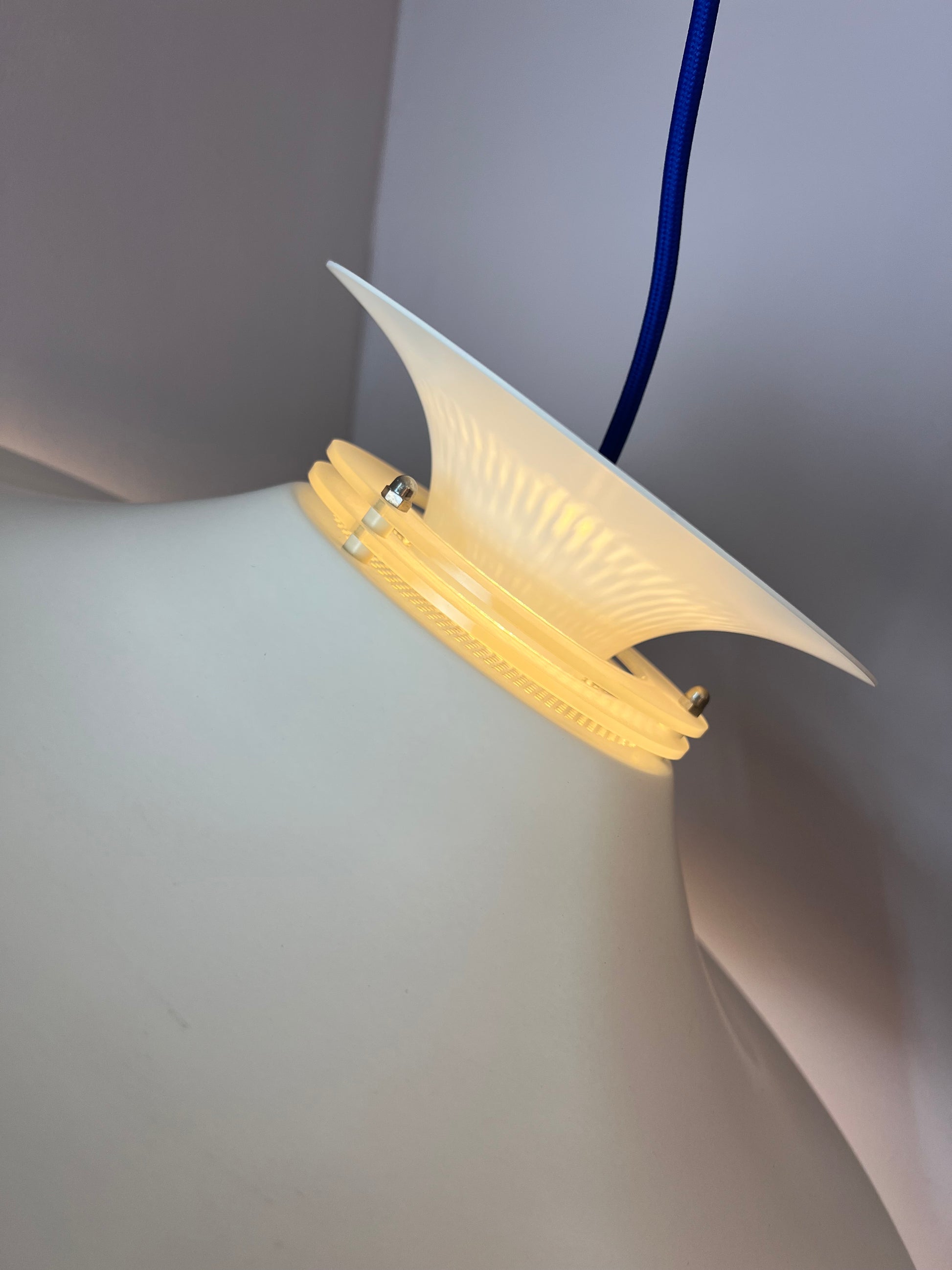 Lamellenlampe weiß von Jeka