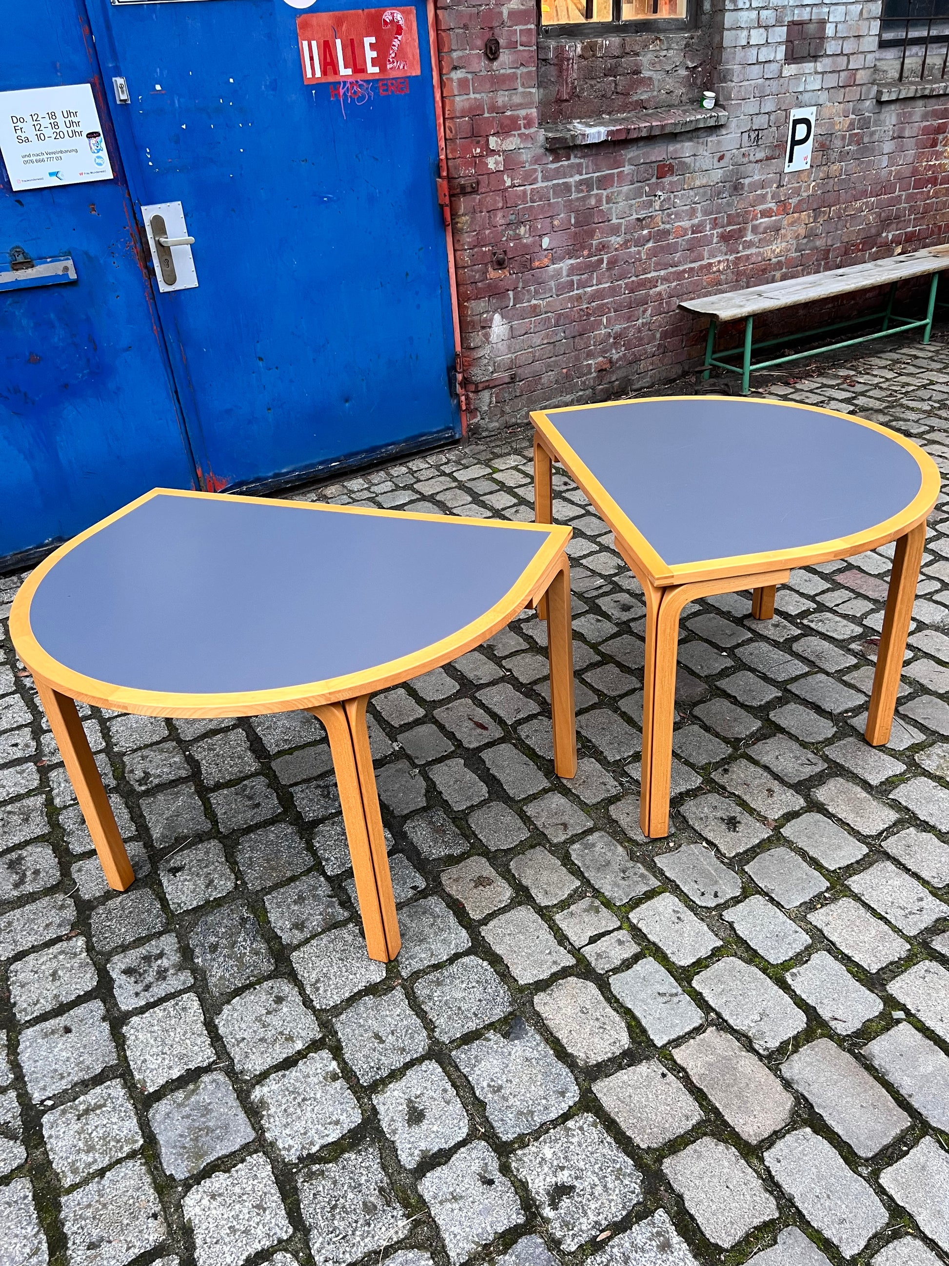 Halbrunder Esstisch grau Buche von Rud Thygesen & Johnny Sørensen für Farstrup