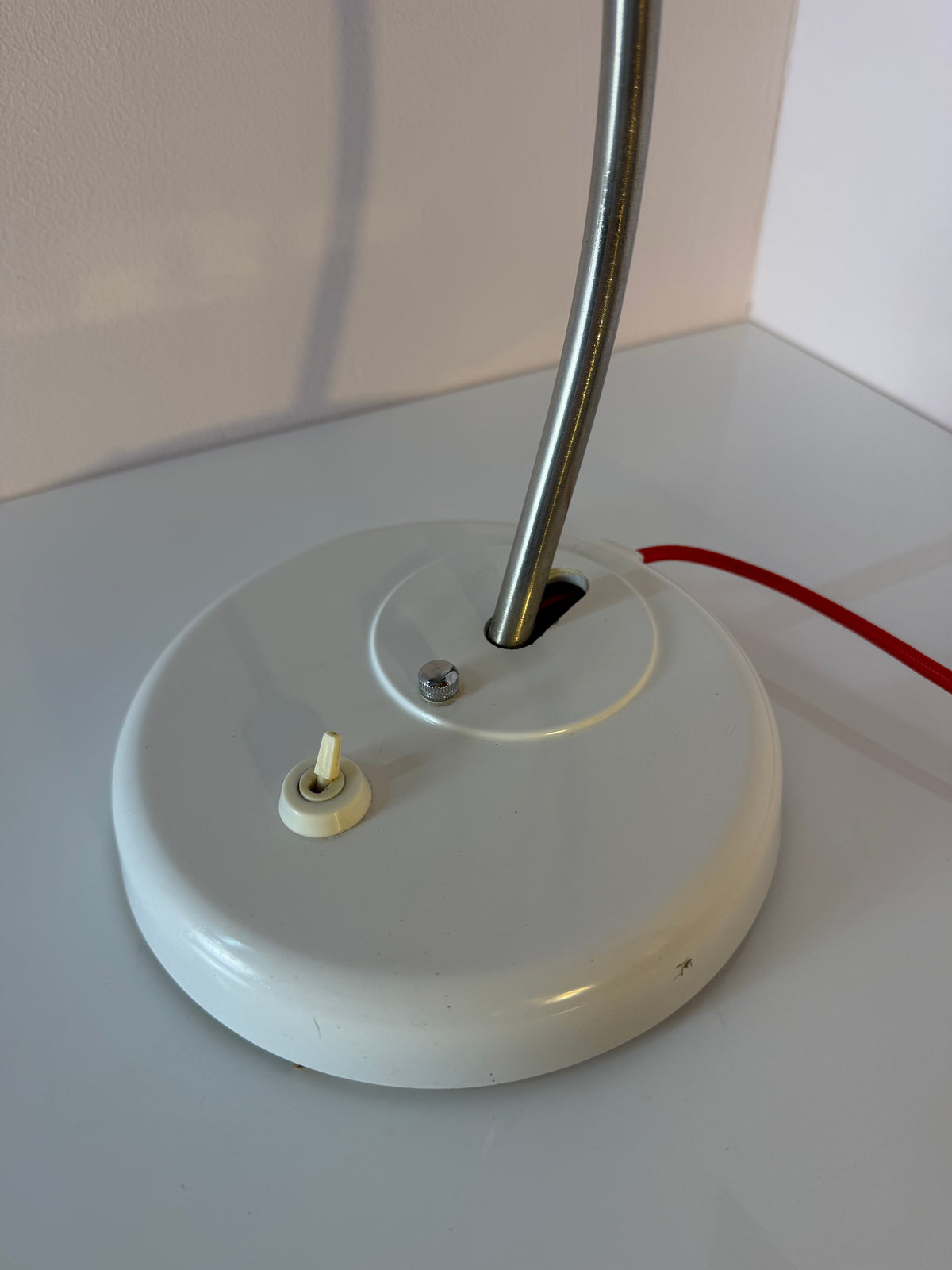 Schreibtischlampe weiß Metall von Helion - VEB Leuchtenbau Arnstadt