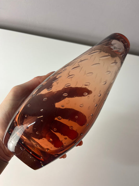 Vase orangebraun mit Einschlüssen