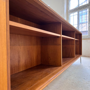 Sideboard Regal Nussbaum mit neuen Chromfüßen
