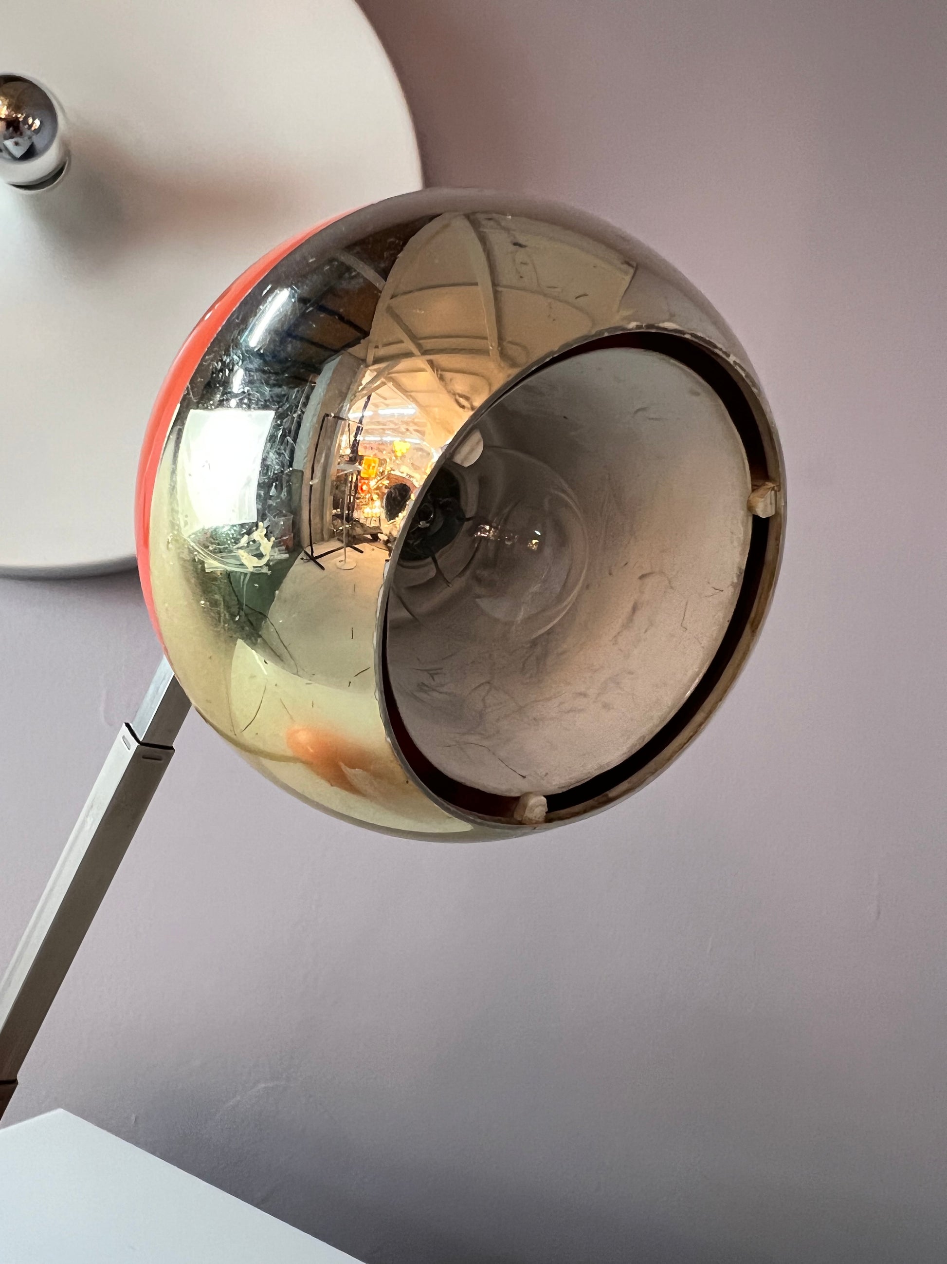Schreibtischlampe orange mit Teleskoparm von Eichhoff Werke