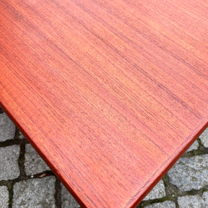 Ausziebarer Esstisch Teak von Henning Kjearnulf