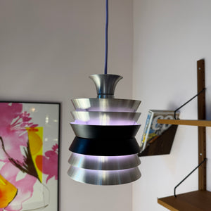 Lamellenlampe Trava silber schwarz lila von Carl Thore für Granhaga