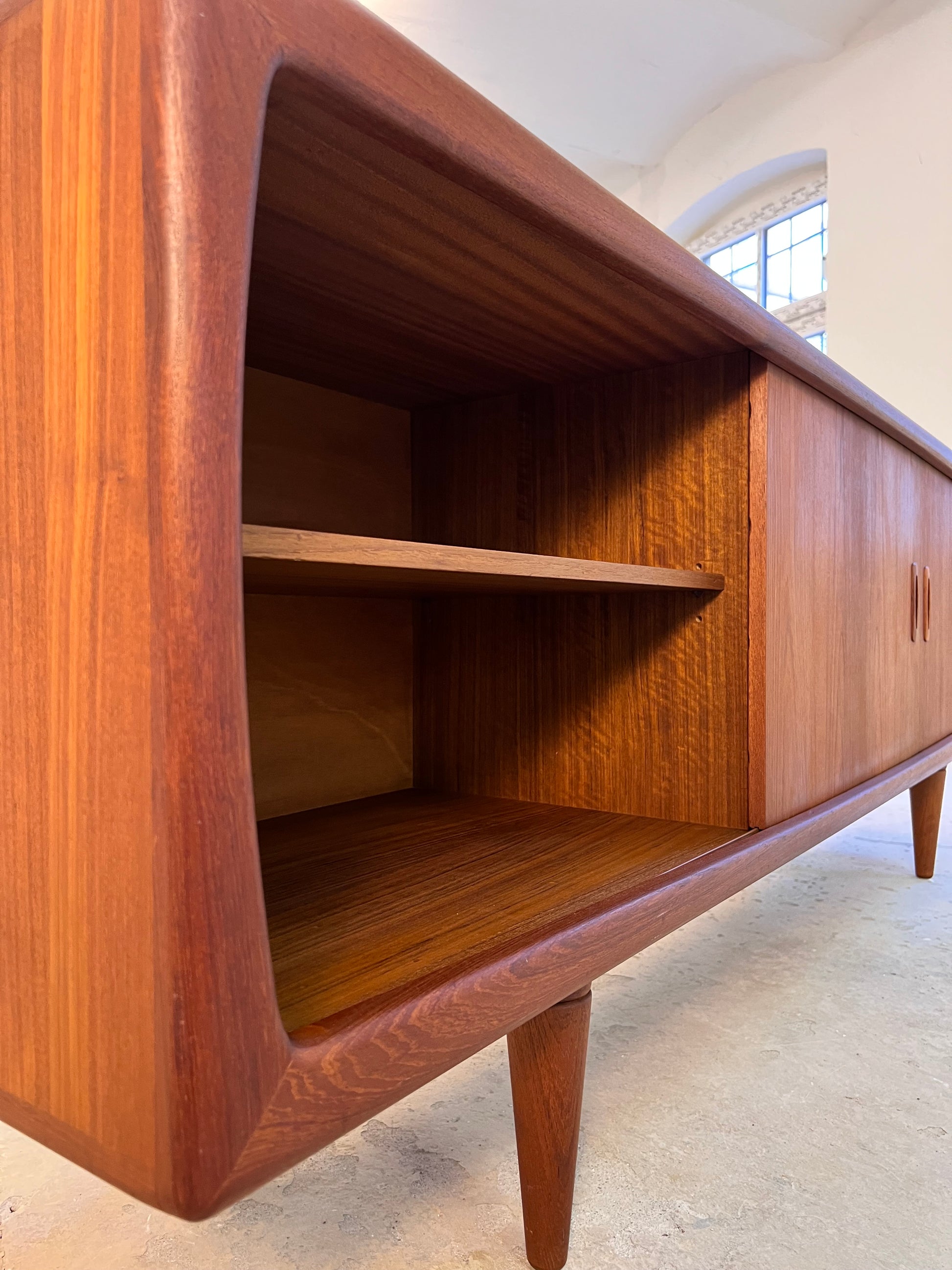 Sideboard Teak von H.P. Hansen - Breite 220 cm