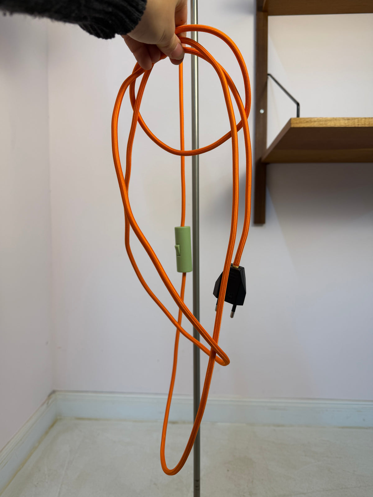 Stehlampe orange Chrom von AKA Werke