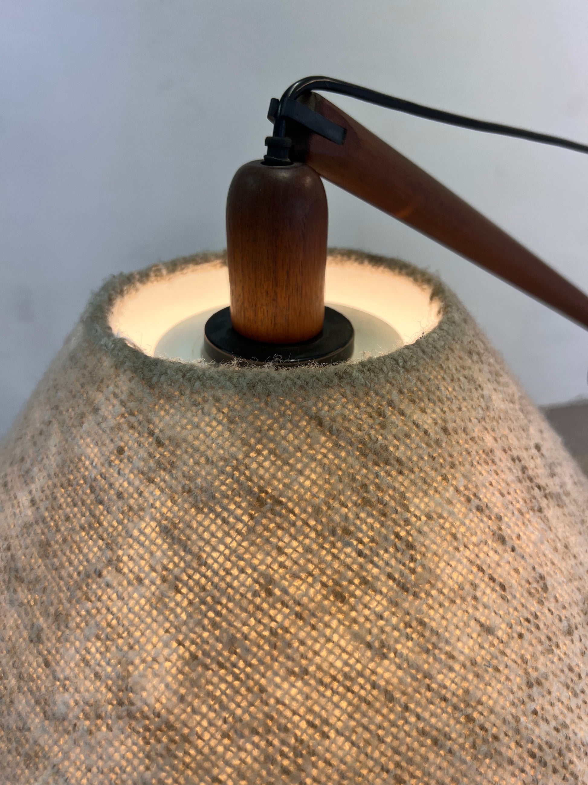 Stehlampe mit verstellbarem Arm & Gegengewicht aus Dänemark