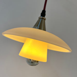 Lamellenlampe Milchglas aus Dänemark