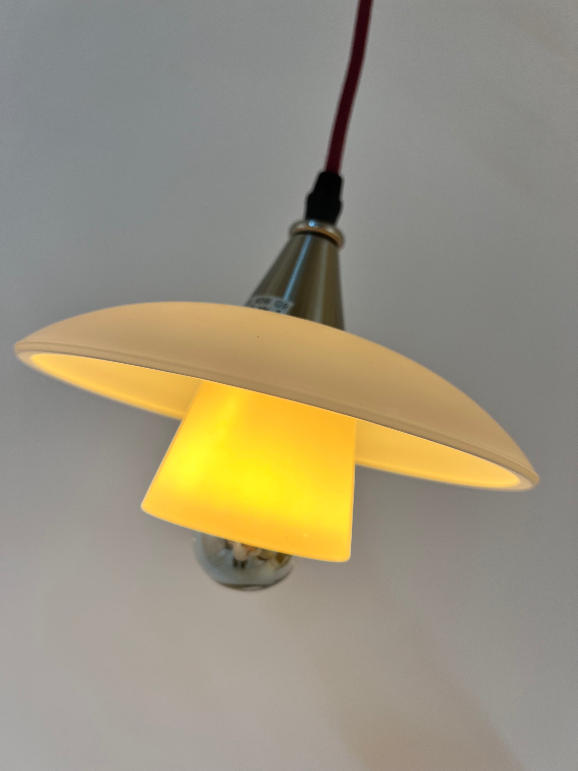 Lamellenlampe Milchglas aus Dänemark