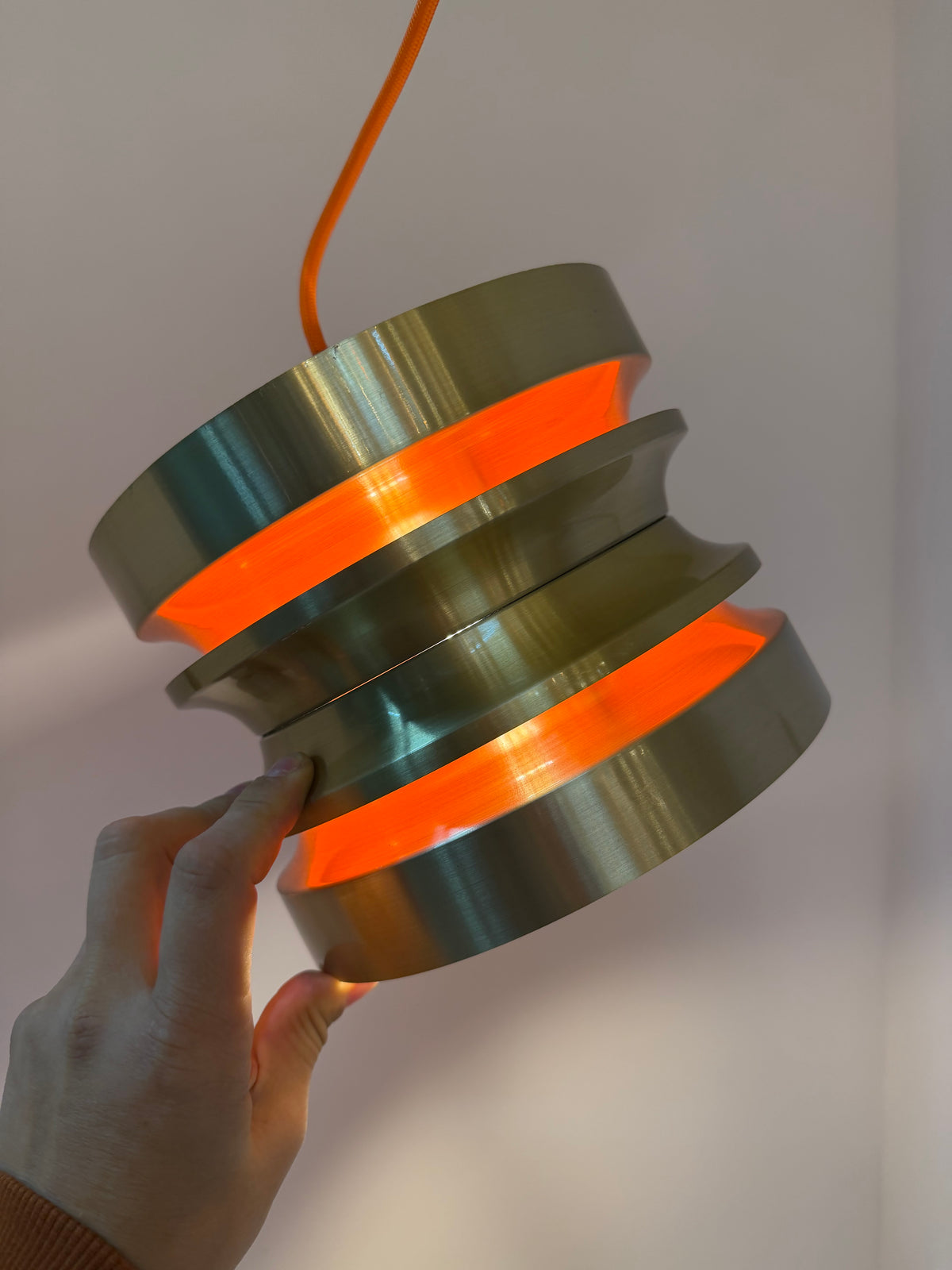 Hängelampe gold orange von Carl Thore