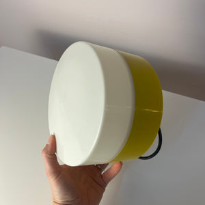 Wandlampe gelb weiß aus Dänemark