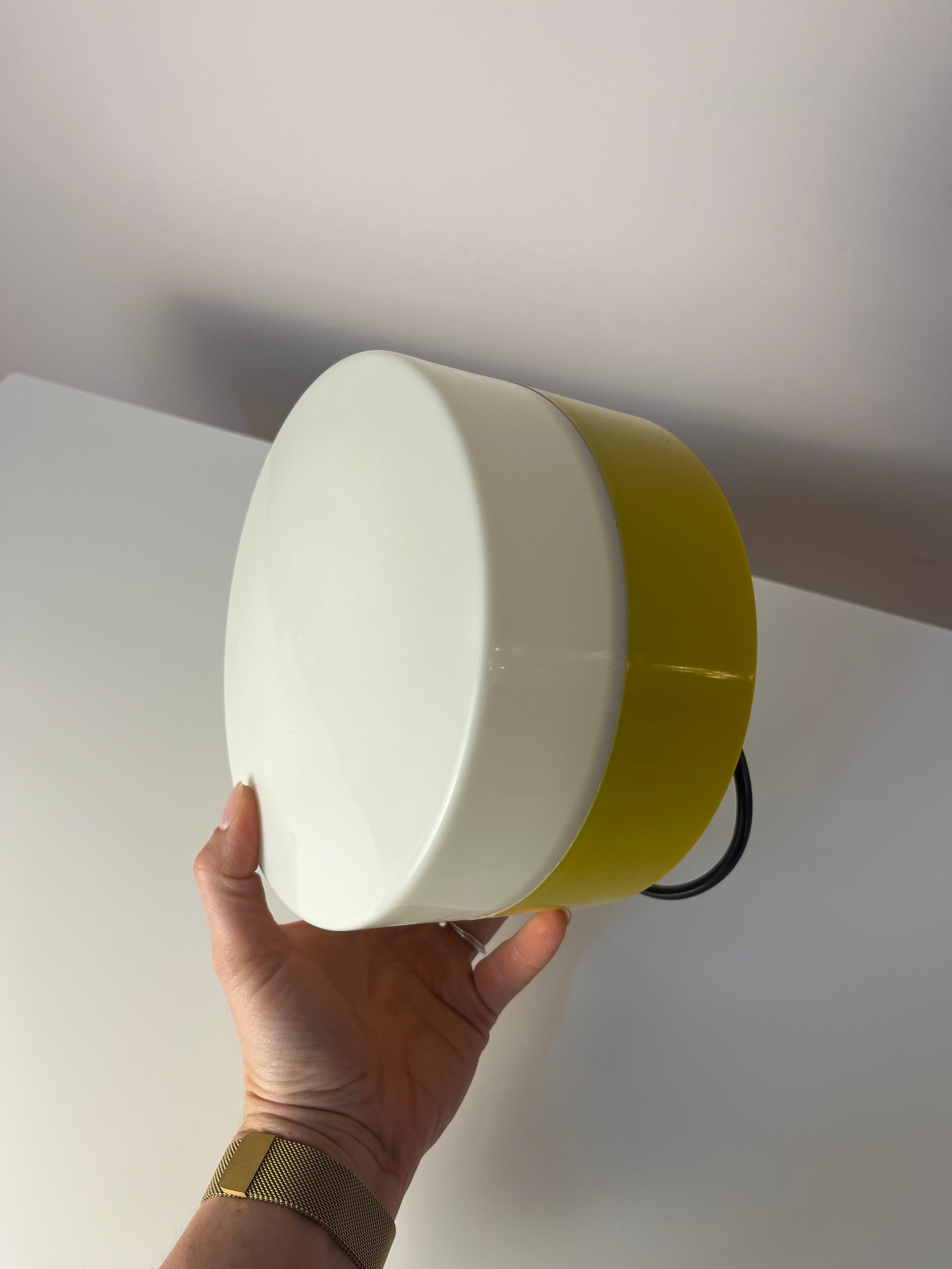 Wandlampe gelb weiß aus Dänemark