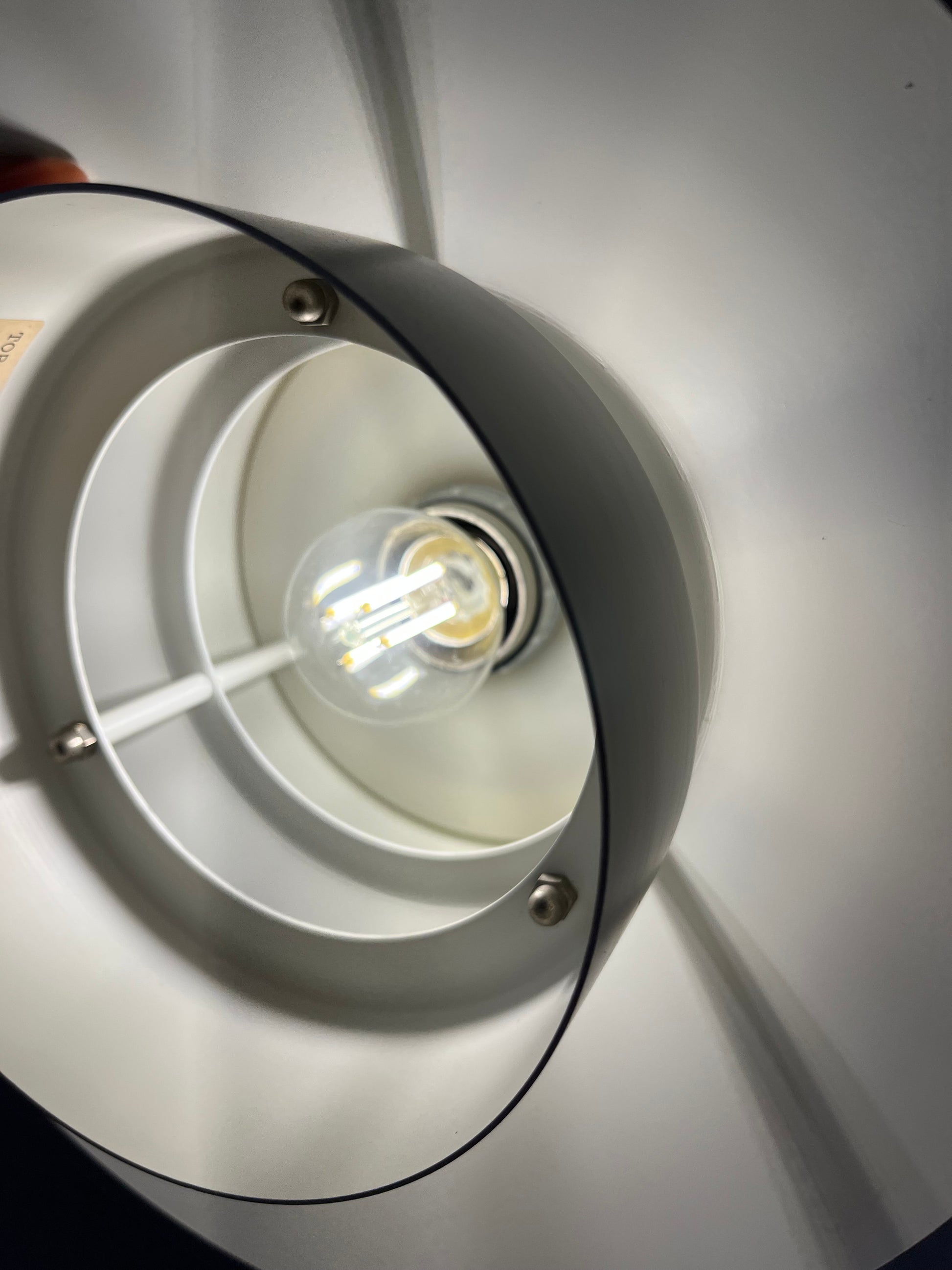 Lamellenlampe Modell 744 weiß von Top Lamper